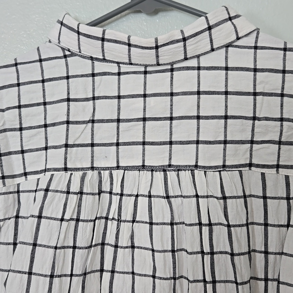 Doe & Rae | NWT White Plaid Ruffle Sleeve Top Size Small - Picture 4 of 8